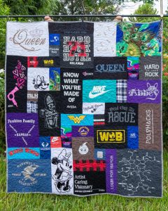 Review of t-shirt quilt by Rhapsody red